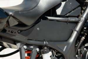jok kulit yamaha yzf-r25 custom retro modern