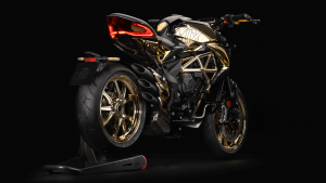 Tampak Belakang MV Agusta Dragster RC Shining Gold