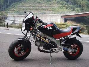 Modifikasi Honda Monkey R 1987 honda monkey r 1987 modification 300x225 -