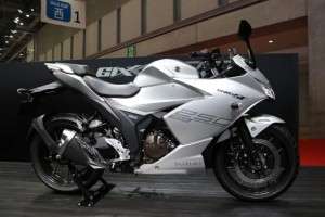 Suzuki Gixxer SF 250 Tampak Samping