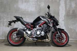z900 2019 tampak samping kanan