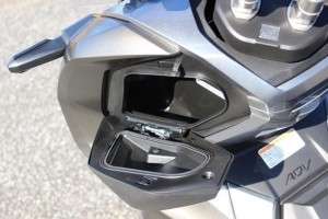 Kompartemen ADV150 2L