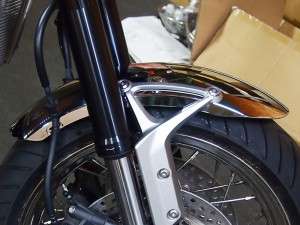 Tampak Samping Spakbor Depan Plating untuk Kawasaki Z900RS dari Doremi Collection