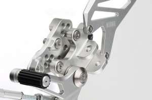 Close-up Rearset BMW R1250GS by Aella