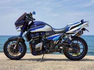 GSX1400 Custom Tampak Samping