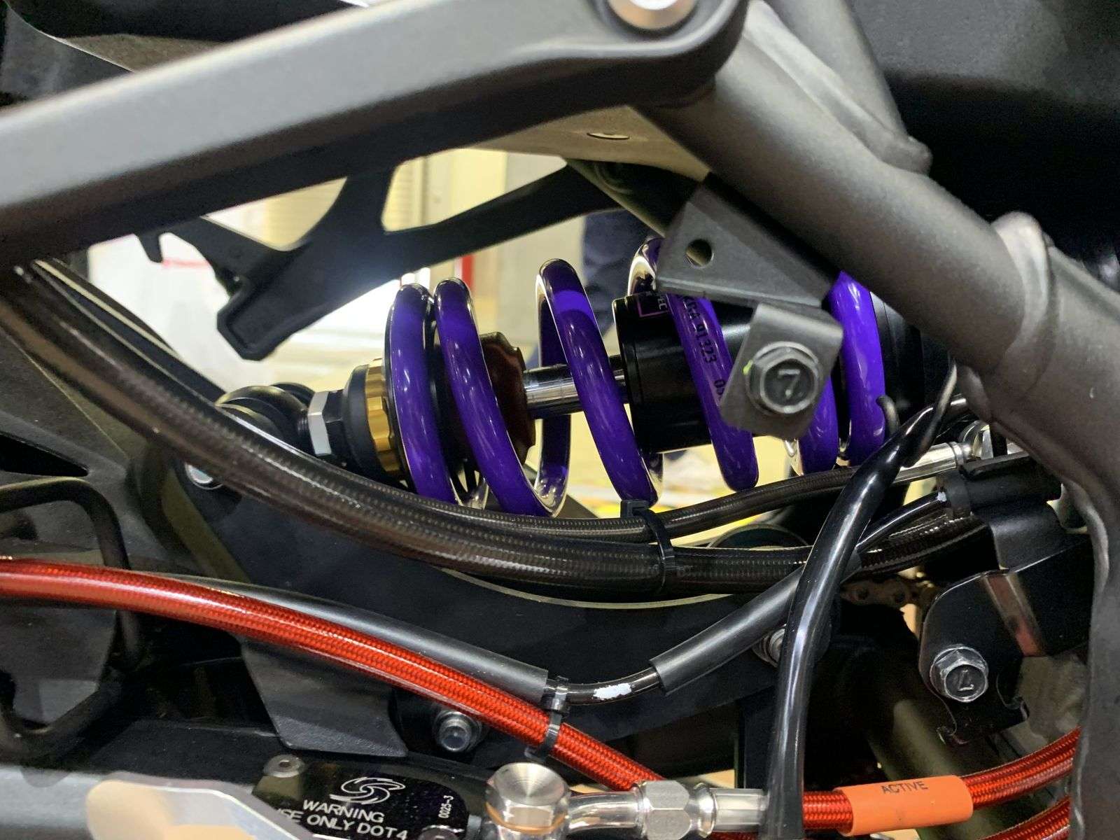 Shock Belakang Japan Spec