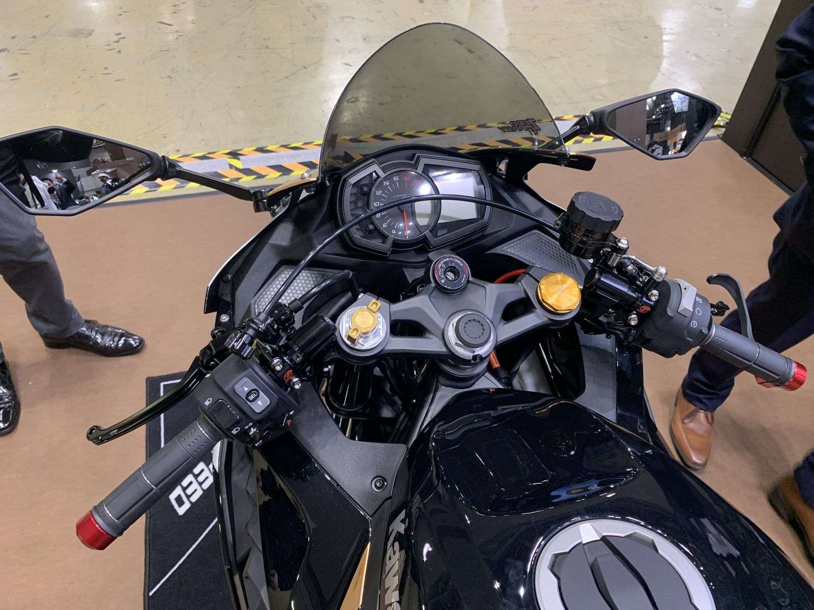 Stang Jepit ZX-25R