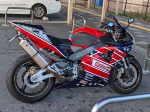 Tampak Samping Modifikasi Racing CBR954RR Fireblade Japan Custom Culture