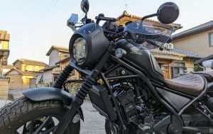 Lampu dan shock depan