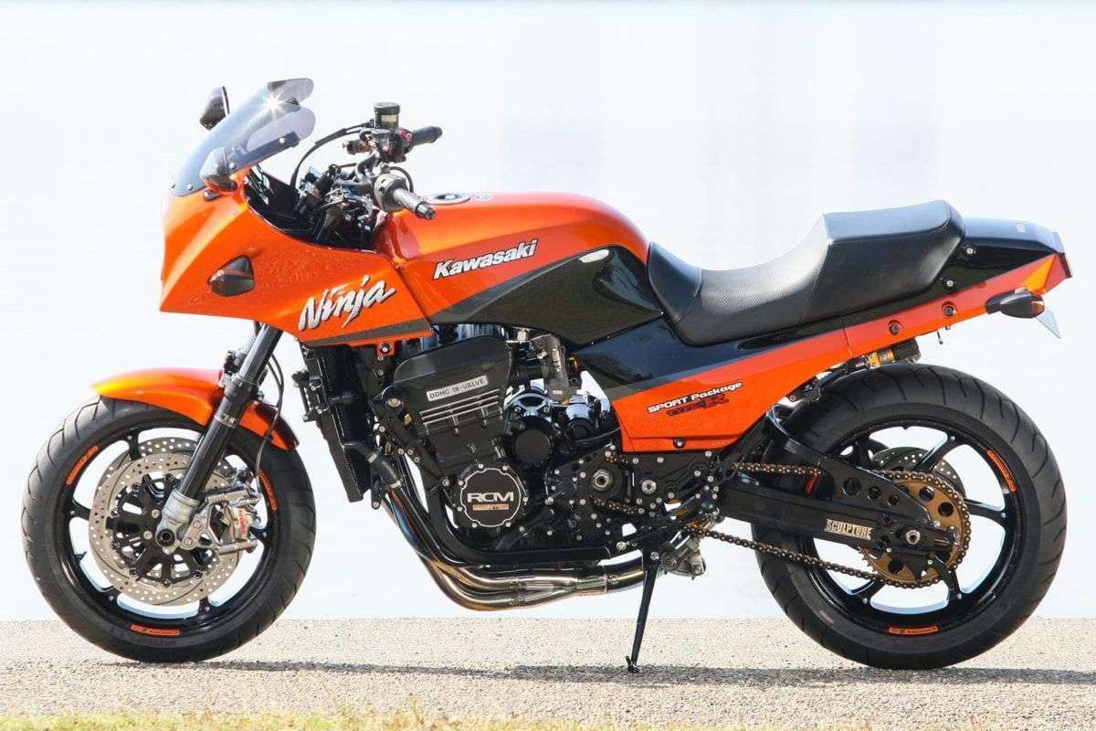 GPZ900R Custom Sanctuary