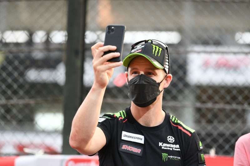 KRT Rider Selfie Suzuka 8 Hours