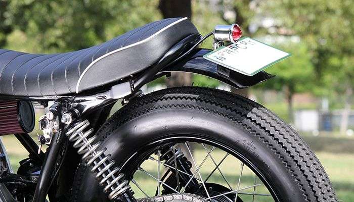 Lampu Belakang SR400