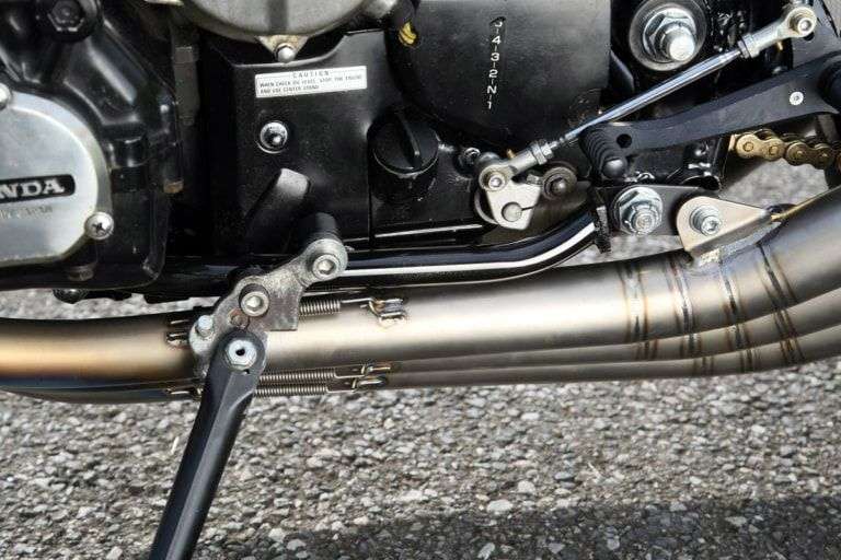 Mounting Standar Samping CBX1000 Modifikasi Remotion