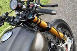 Shock Depan Motor CBX1000 Modifikasi Remotion