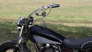 Stang Yamaha SR400 Modif
