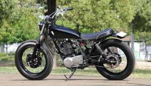 Yamaha SR400 Modif Samping Kiri