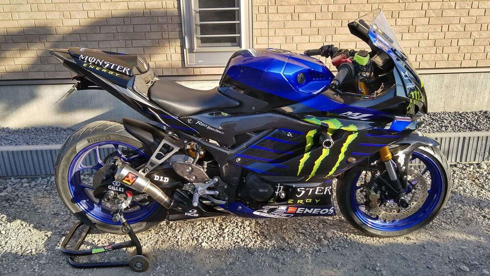 Yamaha YZF-R25 Karya RedInu Racing Project