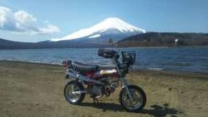 Honda Dax dan Gunung Fuji
