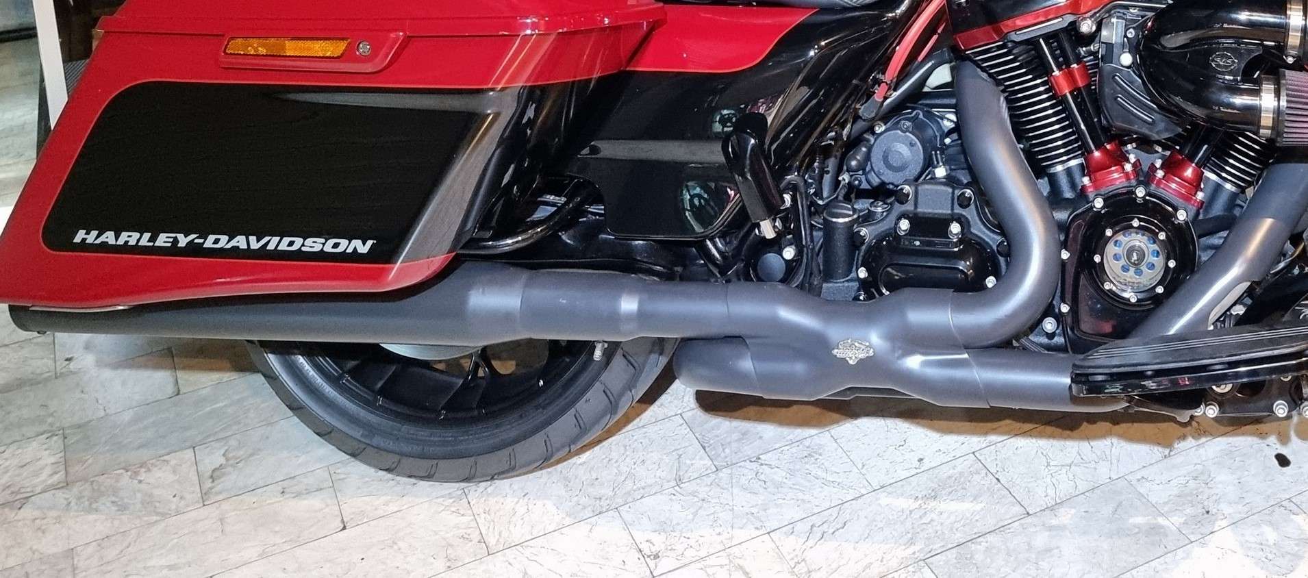Knalpot Road Glide Special