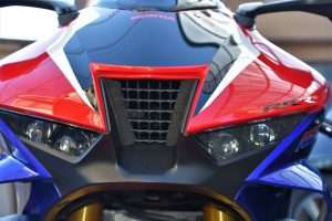 Lampu Depan Honda CBR1000RR-R Fireblade