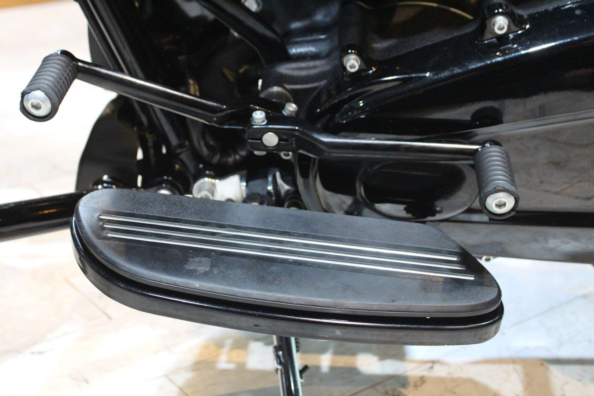 Pijakan Kaki Road Glide Special