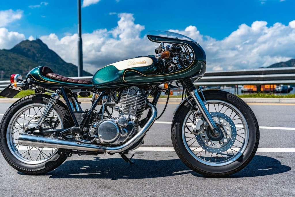 SR400 tampak samping