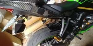 Detil seat cowl carbon