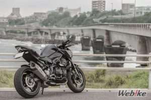 Kawasaki Z900 Tampak Belakang