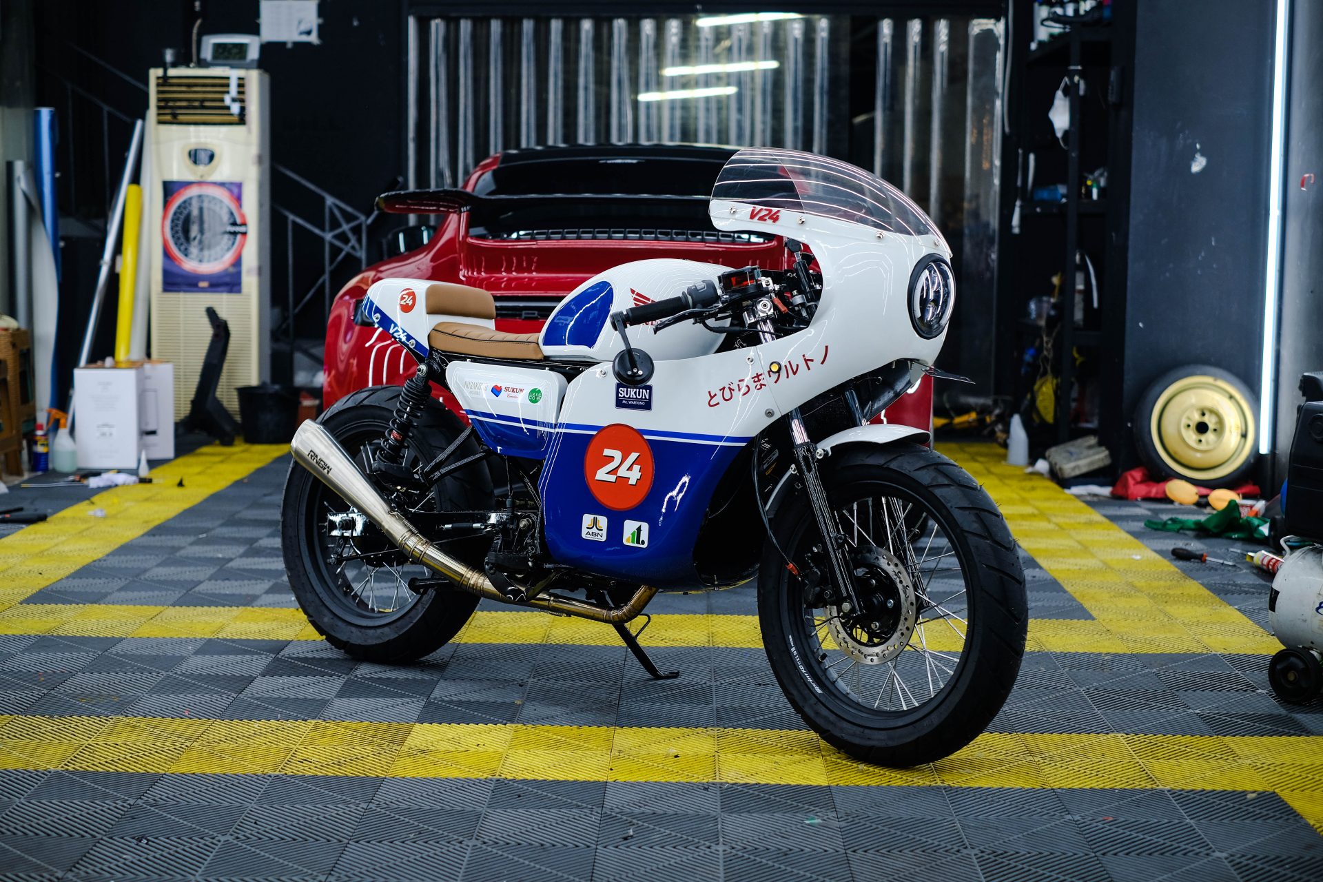 Verza Cafe Racer Custom