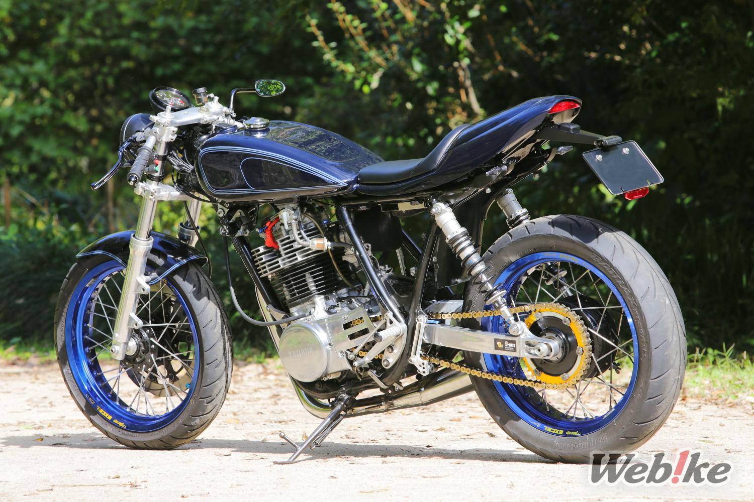 Yamaha SR400 Samping Kiri