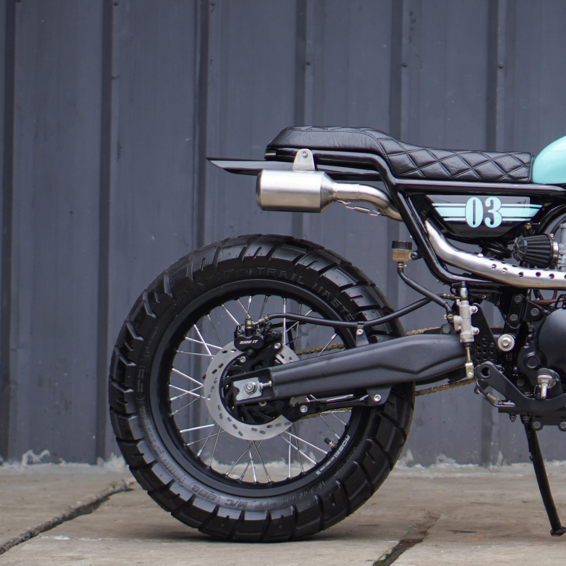 Swingarm W175