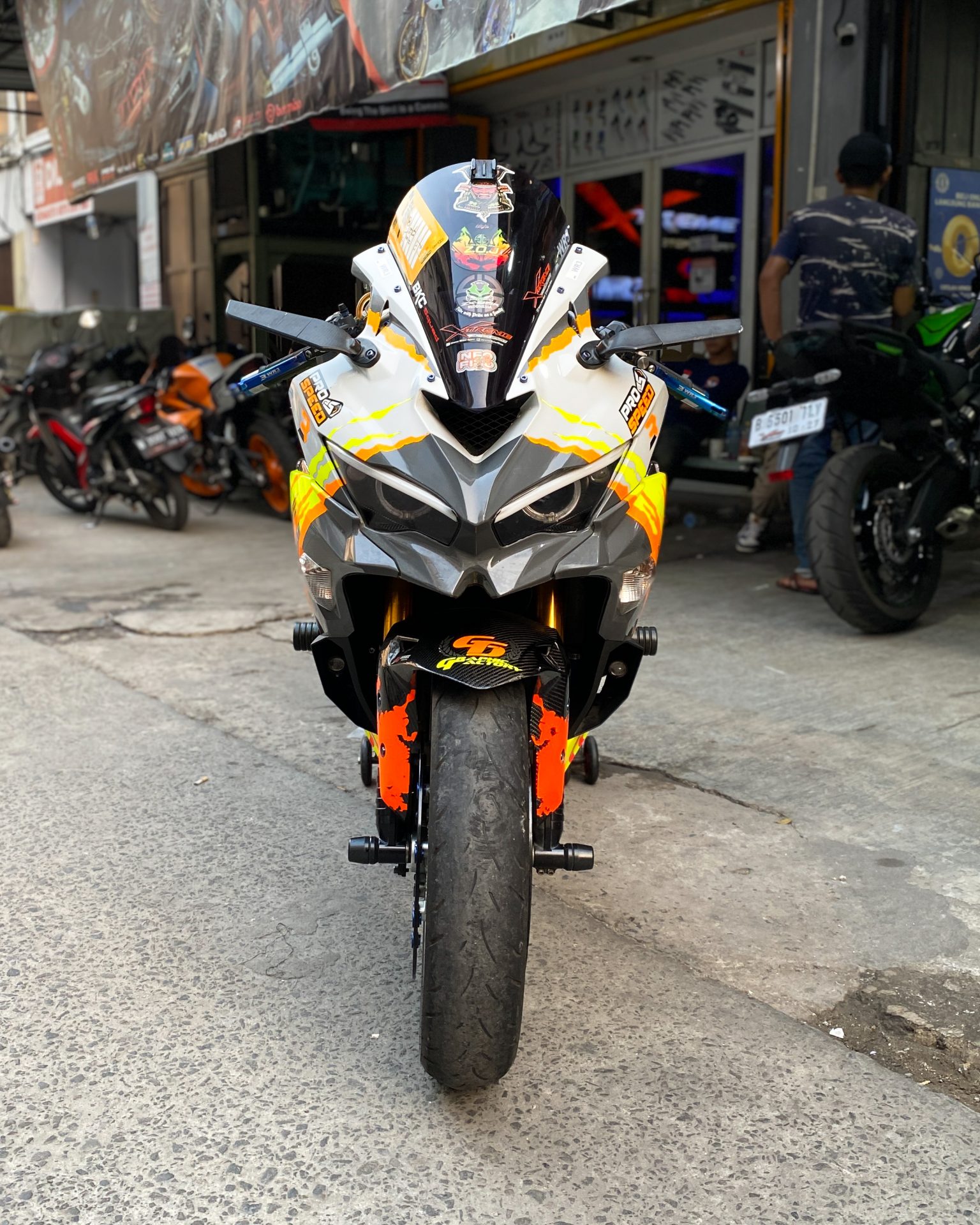 ZX25R Custom WR3