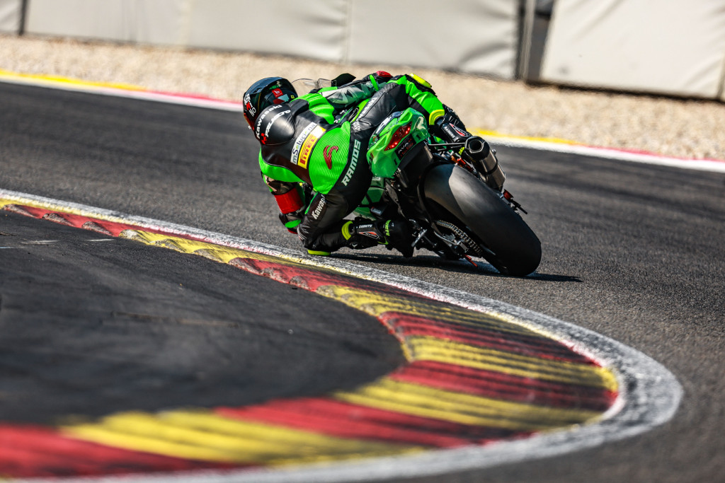 Team Kawasaki Webike Trickstar jadi Tim Lintas Negara di EWC 2024