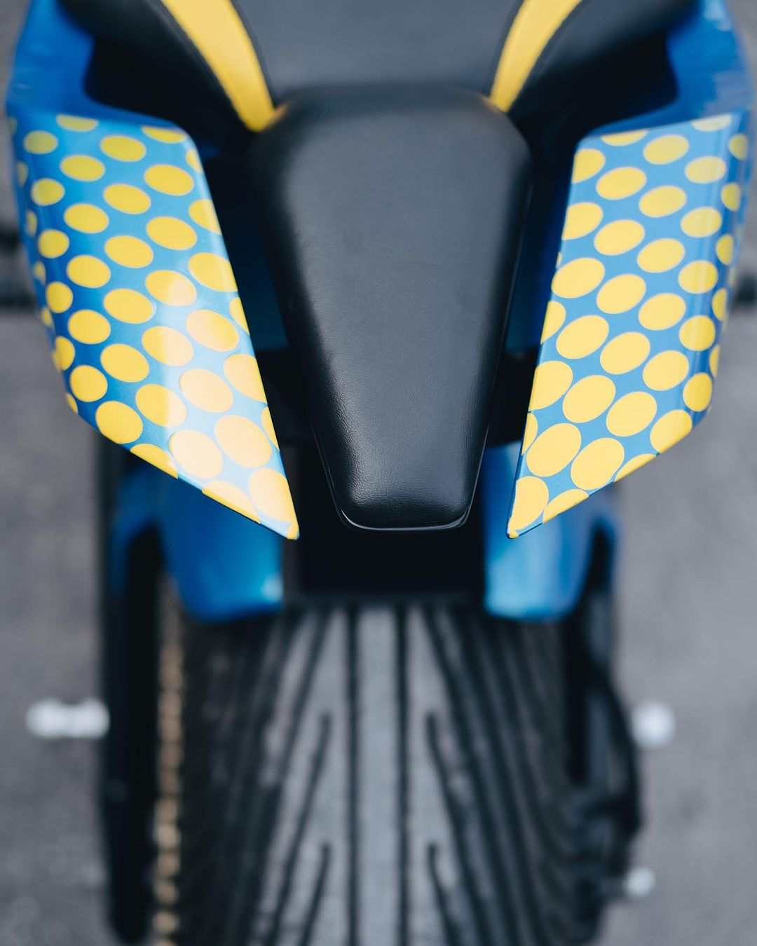 Lampu Belakang ER6N Custom