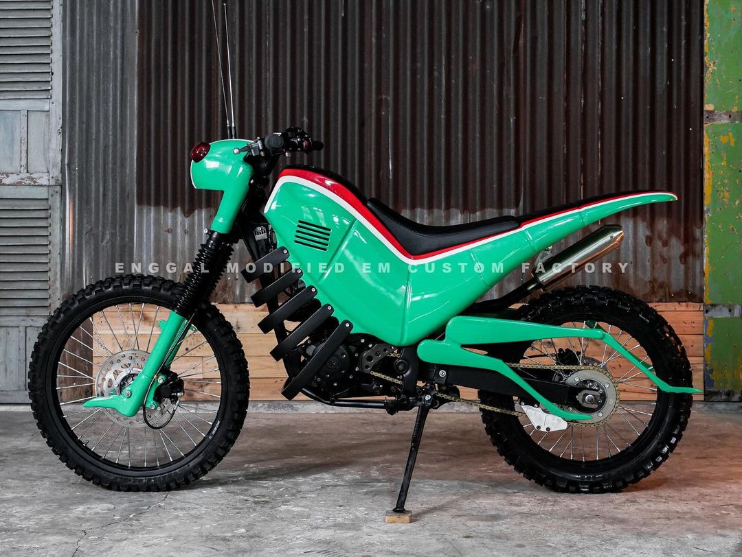 Modifikasi KLX Satria Baja Hitam