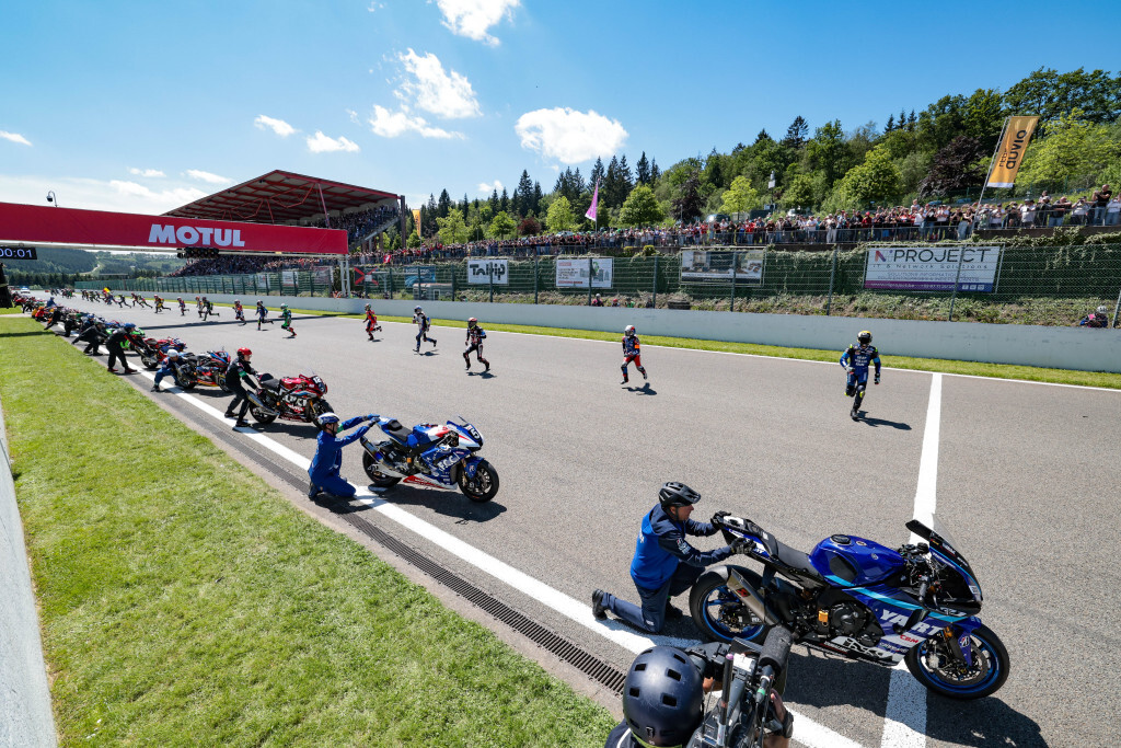 8 Hours of Spa Motos Start