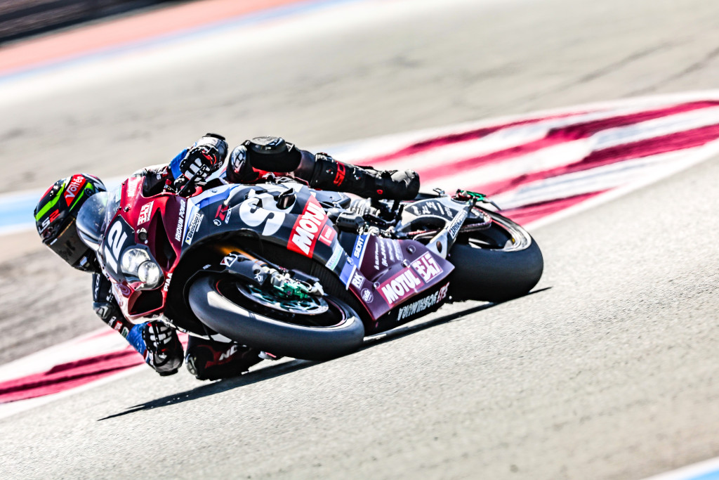 Yoshimura SERT Motul Bol Dor