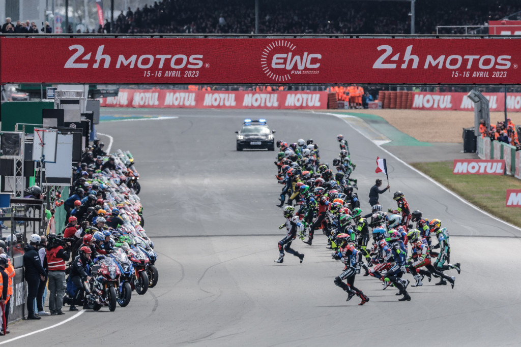 24 Heures Motos Race Start