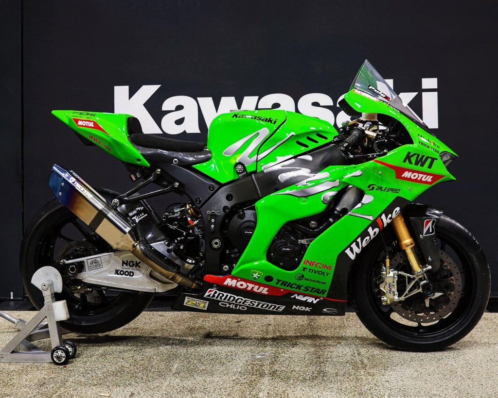 Kawasaki Webike Trickstar Bridgestone