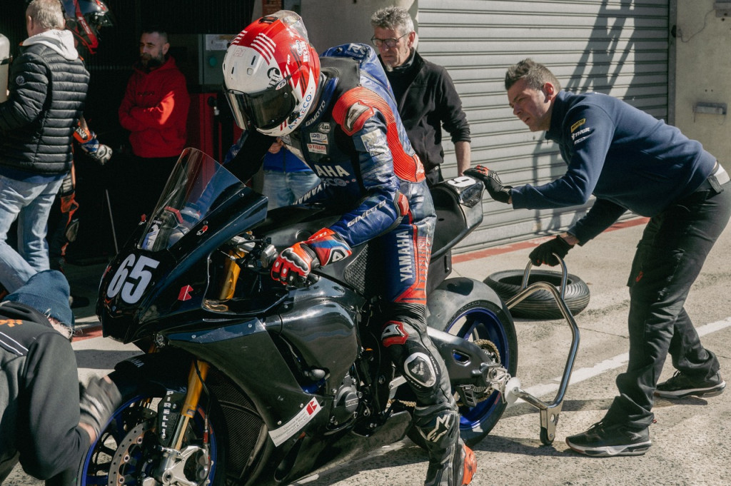 Motobox Kremer Racing 321