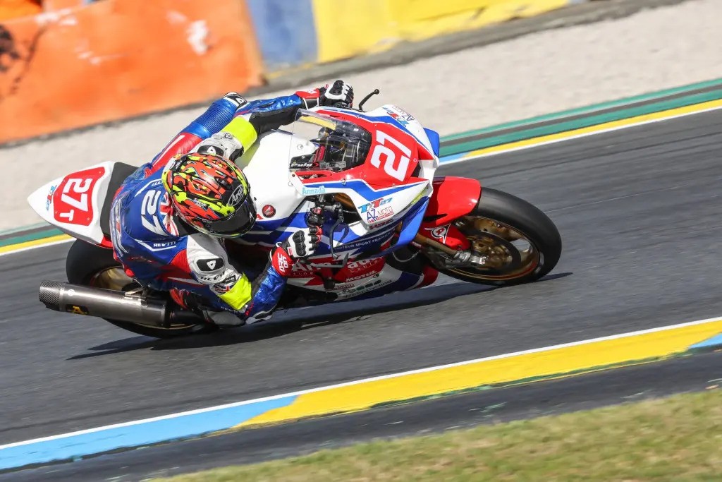 TRT27 AZ Moto Alami Jatuh Bangun di EWC