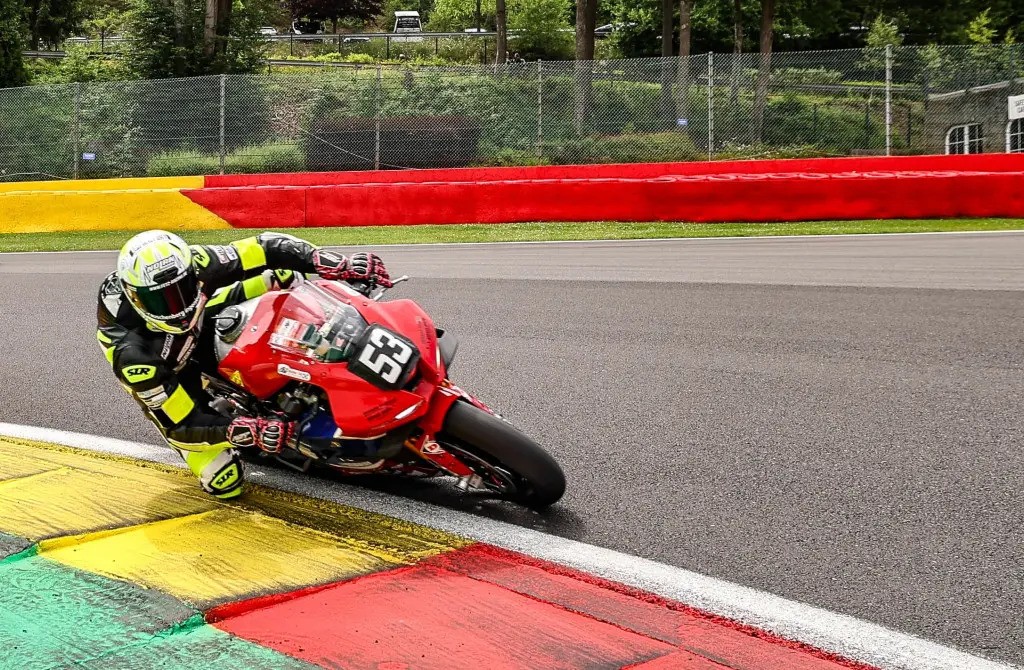 5 Detik Penuh Makna Bagi Mana-Au Competition di EWC