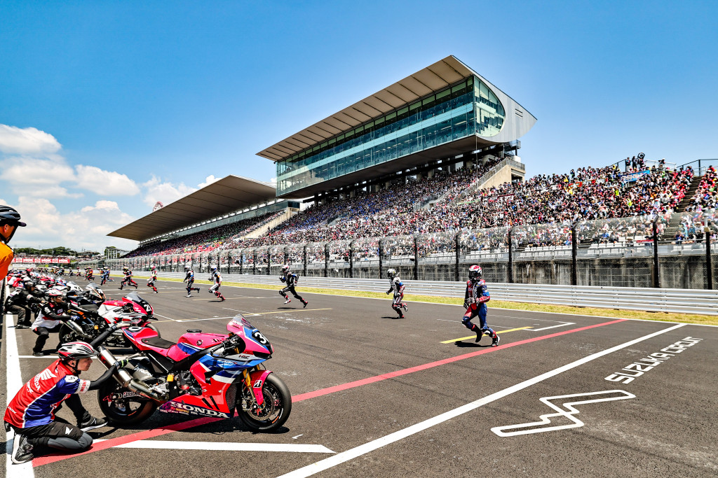 Suzuka 8 Hours Start 2025