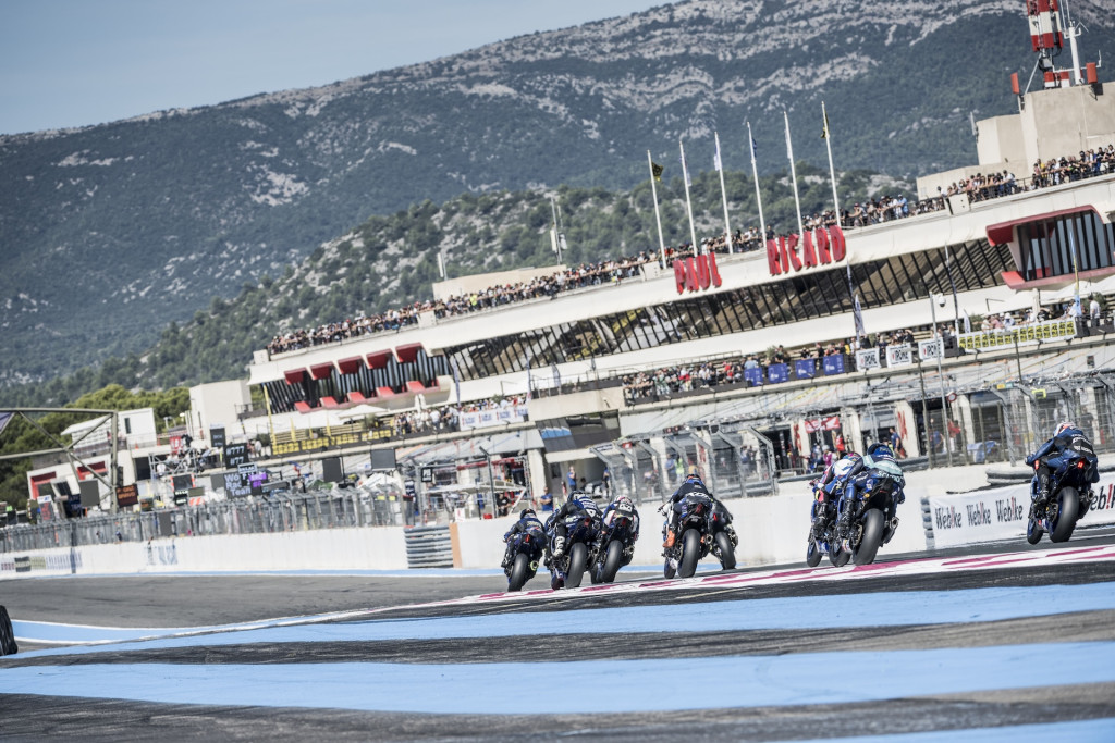 Yamaha R7 race